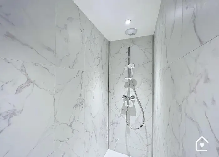 Bienvenue Chez Janna - 6 Personnes - Parking Facile Apartamento