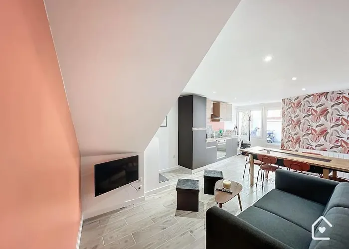 Bienvenue Chez Janna - 6 Personnes - Parking Facile Apartamento